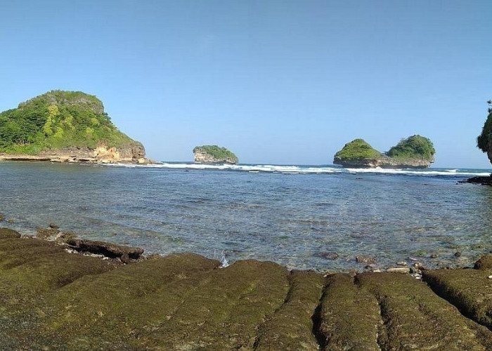 Pantai Balekambang, Surganya Alam Malang