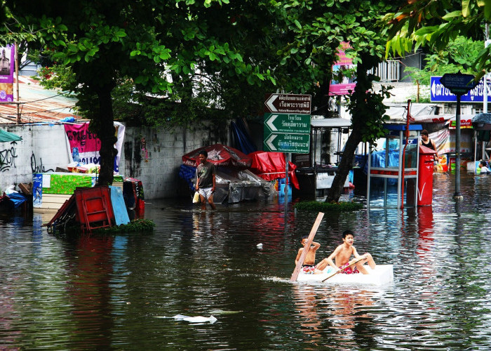 Tanggul Jebol Puluhan Rumah Terendam Banjir di Serang, BNPB Beri Cara Mengatasinya