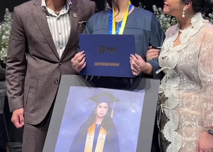 Sabet Predikat Siswa Terbaik, Almira Yudhoyono Rayakan Kelulusan SMA Penuh Kebahagiaan