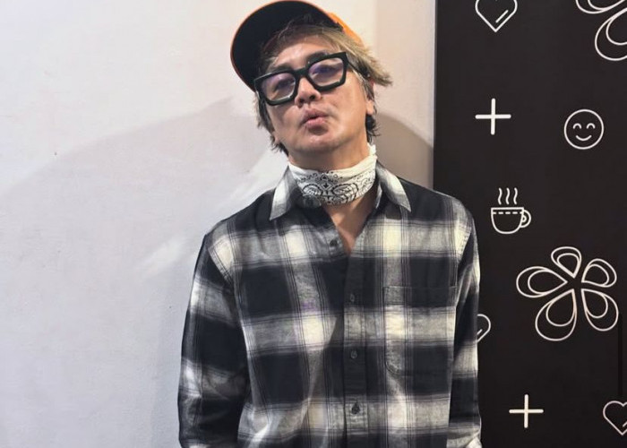 Thomas Ramdhan Gratiskan Lagu untuk Penyanyi Kafe, Soroti Isu Royalti Lagu