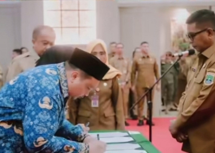 ‎Pelantikan Pejabat Pemprov Banten, Gubernur Andra Soni Lantik 31 Pejabat