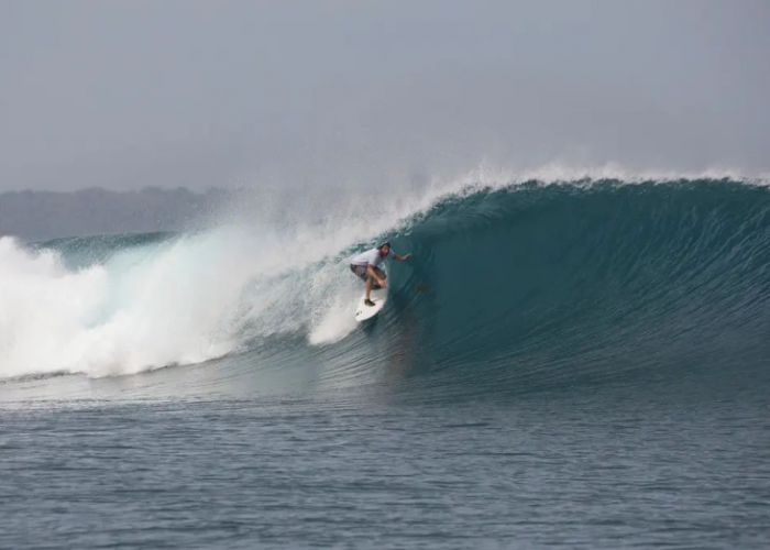 5 Pantai di Pandeglang Jadi Spot Surfing Mancanegara