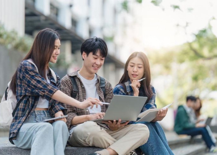 Gen Z Jangan Terjebak FOMO Saat Pilih Jurusan Kuliah, Tren Belum Tentu Cocok untuk Masa Depan