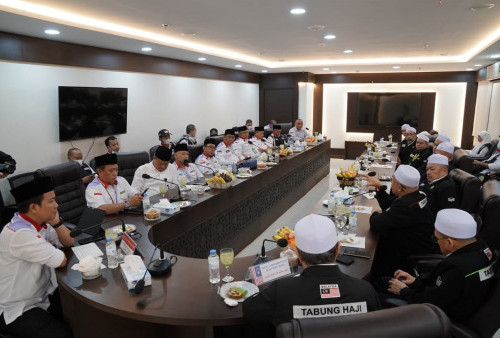 Masa Tunggu Ibadah Haji Indonesia 43 Tahun, Malaysia 141 Tahun