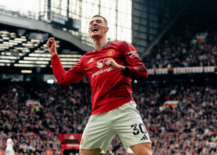 Bungkam Aston Villa 3-1, Manchester United Kian Dekat ke Liga Champions