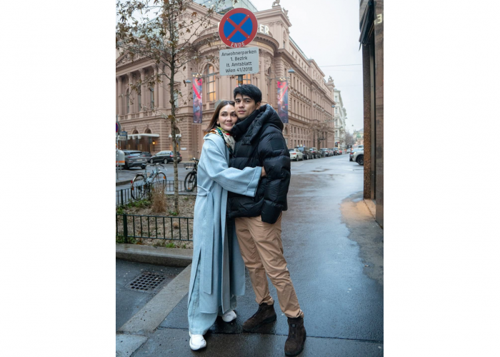 Bukan Cuma Cokelat, Maxime Bouttier Kasih Luna Maya Kado Mobil Mewah Pas Valentine