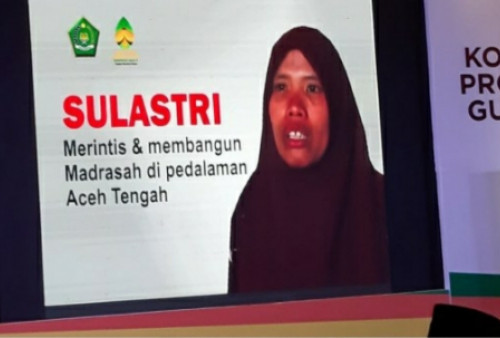 Dirikan Madrasah Ibtidaiyah di Pedalaman Aceh: Keguguran Dua Kali, Sulastri Dapat Penghargaan Menag 