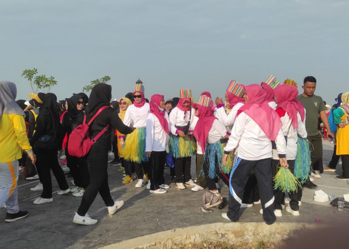 Ribuan Warga Hadiri Roadshow Lomba Kampung Bersih dan Aman Kabupaten Serang di Puspemkab