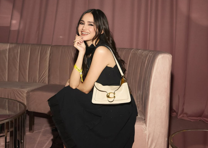 Syifa Hadju Tampil Memukau di Coach Spring 2027, Ini Detail Outfit-nya!
