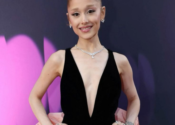Kondisi Fisiknya Jadi Sorotan, Ariana Grande Putuskan Hiatus Usai Tur Berakhir
