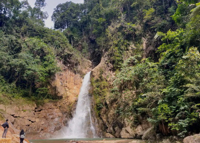 Curug Kadu Punah, Keindahan Tersembunyi di Pelosok Lebak 