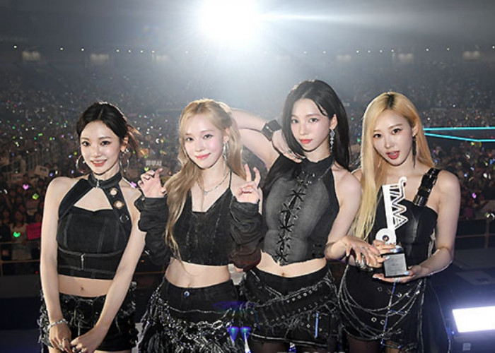 Aespa Cetak Sejarah Girl Group Pertama Raih Daesang di The Fact Music Award 2024