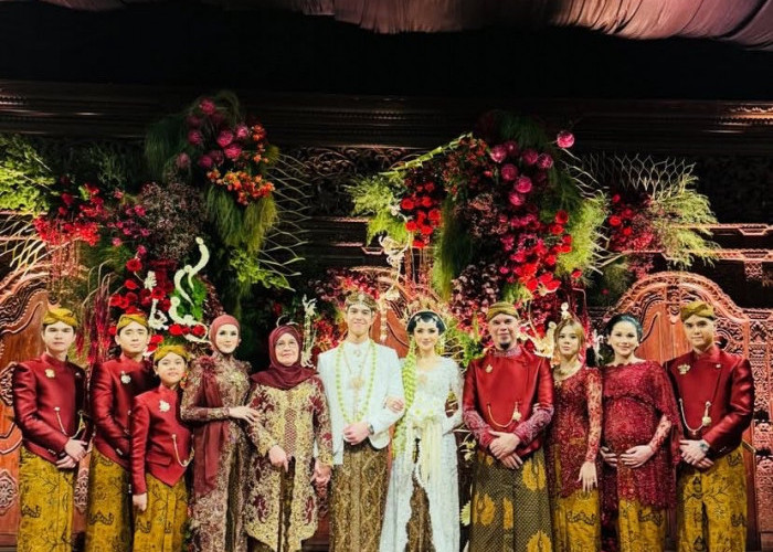 Digelar Khidmat, El Rumi dan Syifa Hadju Resmi Menikah di Jakarta