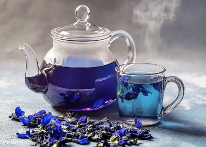 5 Manfaat Rutin Konsumsi Teh Bunga Telang yang Berwarna Biru Cantik