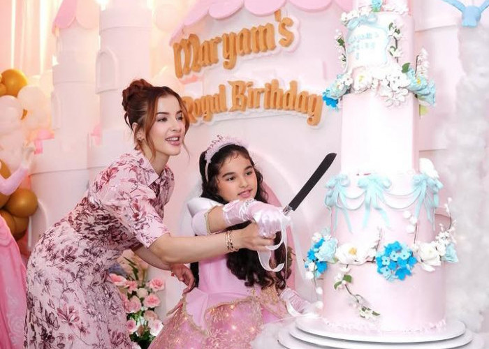 Potret Tasya Farasya Rayakan Ulang Tahun Ayang, Serba Pink Bak Puteri Kerajaan