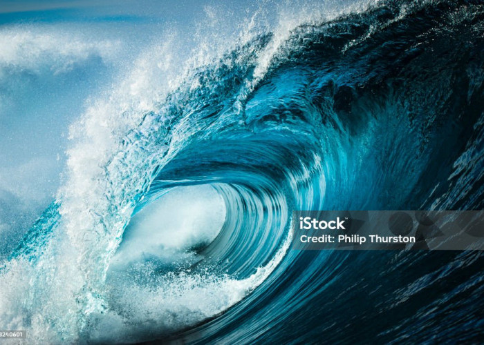 Suara yang Datang dari Ombak 