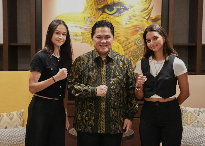 Momen Erick Thohir Bertemu dengan Dua Bidadari Timnas Putri Indonesia