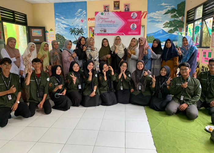 Ciptakan Parenting Hebat, PLP Integratif Kelompok 38 FTK UIN Banten Gelar Seminar Parenting Bagi Wali Murid