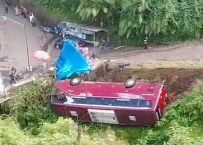 Bus yang Masuk Jurang di Guci Tegal, Bawa Rombongan Warga Tangsel, Berjalan Tanpa Sopir