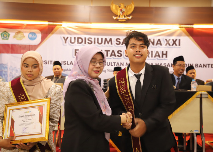 Kisah Alwi, Wisudawan UIN Banten yang Lulus 3,5 Tahun dan Sabet Predikat Terbaik  ‎