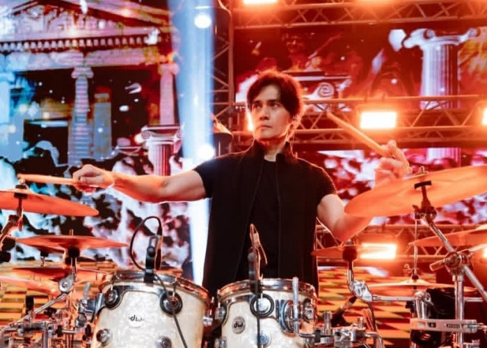 Konser Dewa 19 di Malaysia Tetap Meriah Meski Tyo Nugros Gagal Tampil Akibat Pencekalan