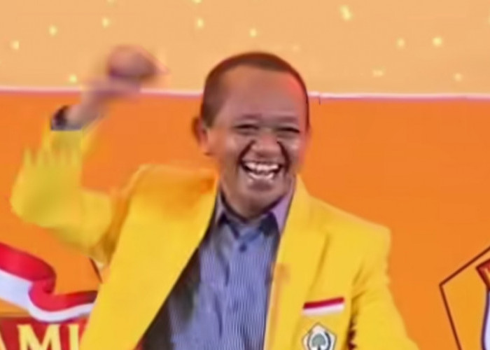 Bahlil Tertawa Saat Maju ke Podium, Lagu My Little Bolu Ketan Mendadak Diputar