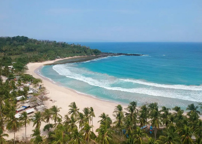 5 Pantai di Desa Wisata Sawarna yang Memesona