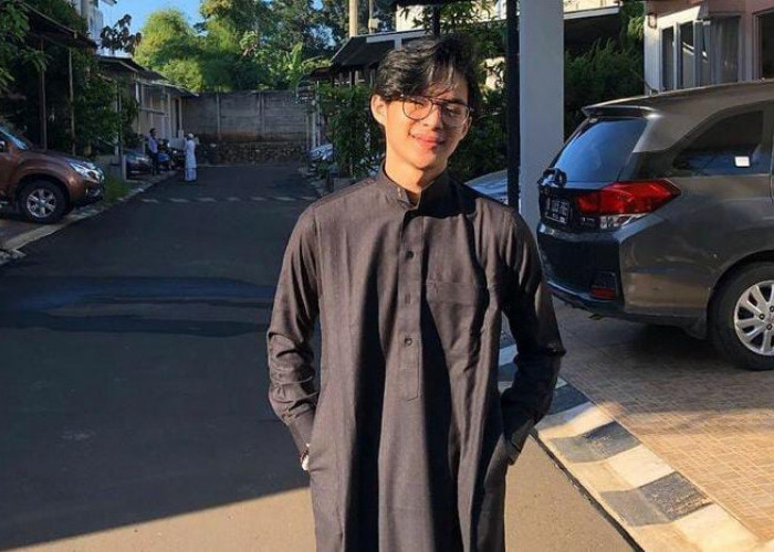 Tetap Terlihat Kece, Rekomendasi Baju Lebaran 2025 untuk Pria