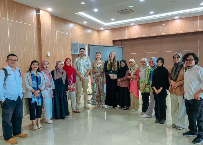 LP2M dan Bantenologi Kolaborasi Bekali Mahasiswa Kemampuan Menulis Hingga Meneliti ke Baduy  