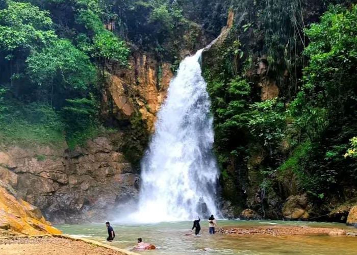 Curug Kadu Punah di Cibeber, Surga Tersembunyi yang Paling Hits untuk Liburan Lebaran