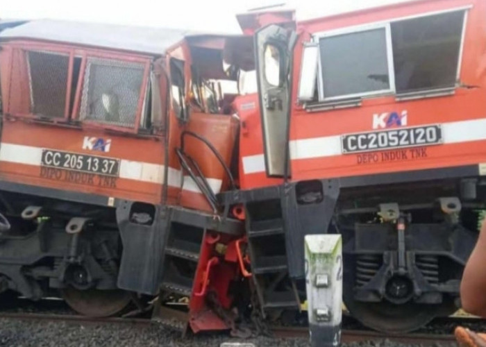 Salah Masuk Jalur, Kereta Api Babaranjang Bertabrakan di Lampung 