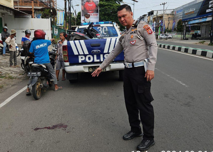 Kurang Fokus, Pengendara Motor Tabrak Pejalan Kaki di Jalan Raya Serang-Cilegon