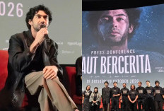 Reza Rahadian Bicara Pengkhianatan dan Harapan Anak Muda Lewat Film Laut Bercerita