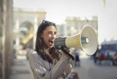 Momen Sumpah Pemuda, Ini Tips Menjadi Perempuan yang Berani Speak Up Tanpa Asbun