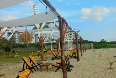 Laughtown Coffe Labuan, Spot Ngopi di Pinggir Pantai Pandeglang