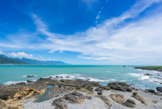 Pantai Batu Heudeng: Sudut Tersembunyi Pandeglang yang Bikin Malas Pulang