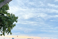 Pantai Pasir Putih Sirih: Rahasia Liburan Santai di Serang yang Viral di TikTok