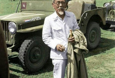 Diplomat Kelas Dunia yang Menolak Kaya: Jejak Haji Agus Salim dan Tamparannya bagi Pejabat Zaman Kini