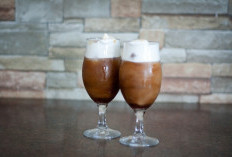 Mitos vs Fakta: Benarkah Minum Kopi di Jam 10 Pagi Lebih Efektif daripada Saat Baru Bangun Tidur?