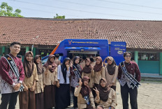 Lawan Gadget, Mobil Perpustakaan Keliling UIN Banten Gencarkan Sosialisasi Literasi ke Sekolah-Sekolah