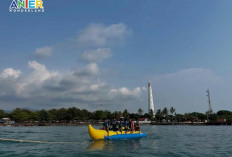 Liburan Nataru, Pantai Anyer Jadi Destinasi Favorit Wisatawan