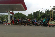 Antrean BBM di Bali Mengular, Pertamina Kerahkan Truk Tangki untuk Percepat Distribusi