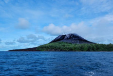 Gunung Anak Krakatau Kembali Bergejolak, Empat Gempa Terekam Hari Ini