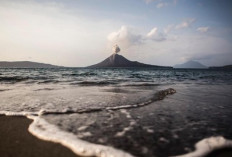 Empat Gunung Api Aktif di Indonesia Erupsi Serentak pada Minggu Pagi
