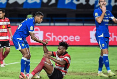 Persib Bandung Lumat Madura United 5-0, Menegaskan Dominasi di Puncak Klasemen Super League