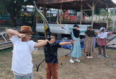 Komunitas Nongki Gelar Ngabuburit Positif Lewat Panahan dan Bedah Buku