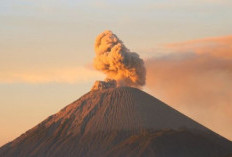 Semeru, Ili Lewotolok dan Gunung Ibu Erupsi Bersamaan, Ini Aktivitasnya Pagi Ini